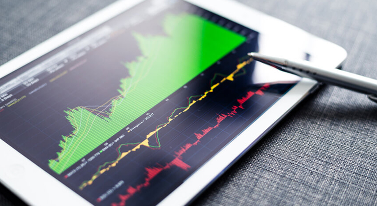Retail banks wake up to digital